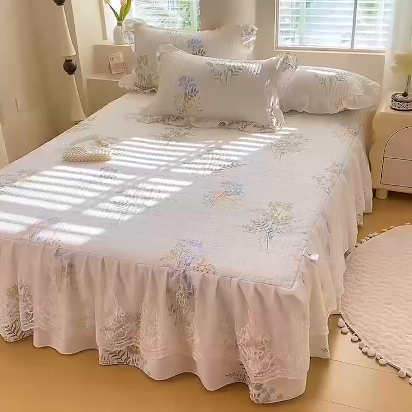 91家纺网 家纺一手货源 找家纺 （总）欧妮家纺 2026新款纯棉全棉面料法式风情蕾丝花边夹棉床裙