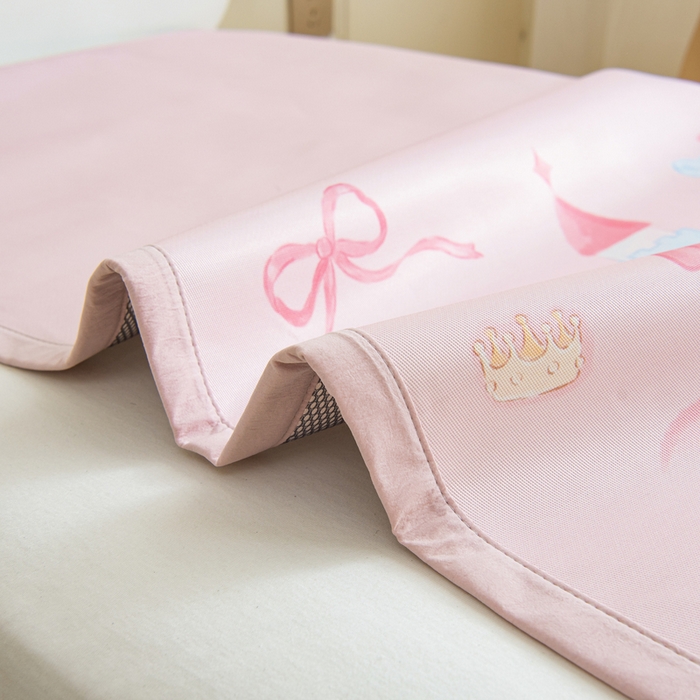 91家纺网 家纺一手货源 找家纺 鱼宝 2026新款卡通儿童大版数码印花冰丝席子凉席 梦幻城堡