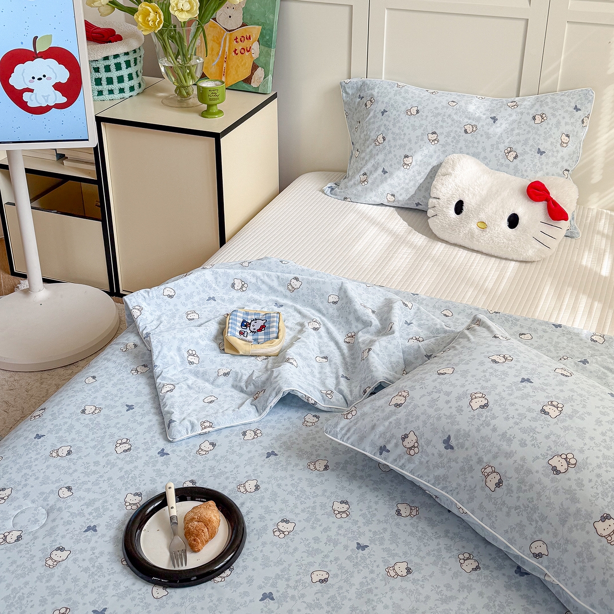 91家纺网 家纺一手货源 找家纺 金梦拉家纺 2026春夏新款锦氨凉感丝印花系列夏被空调被夏凉被 蓝调凯蒂