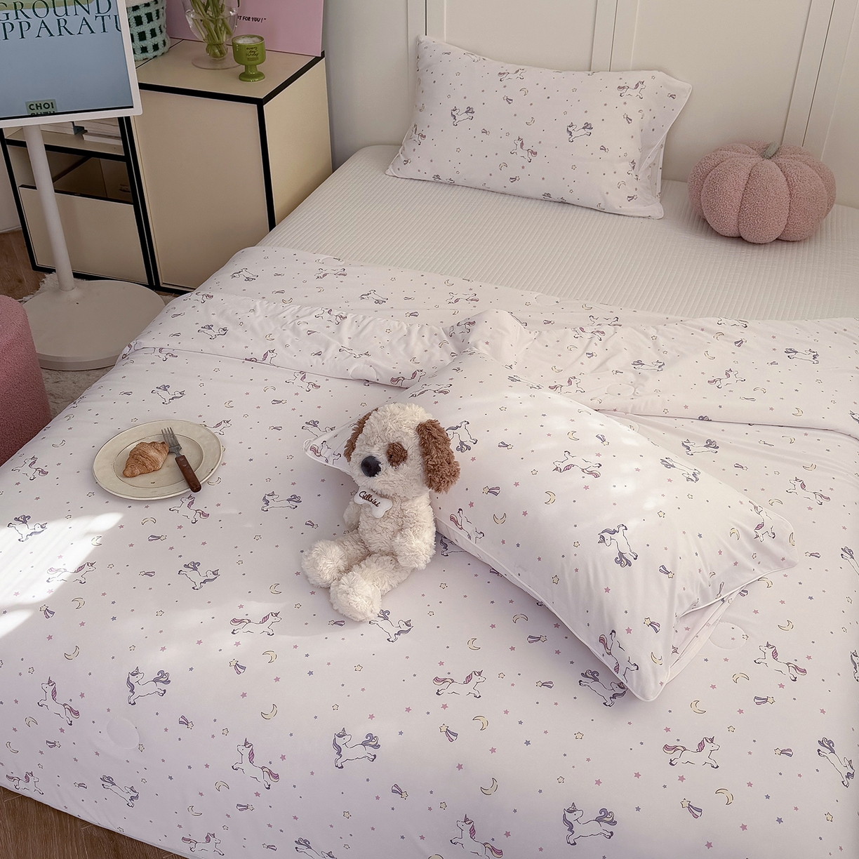 91家纺网 家纺一手货源 找家纺 金梦拉家纺 2026春夏新款锦氨凉感丝印花系列夏被空调被夏凉被 梦幻独角兽