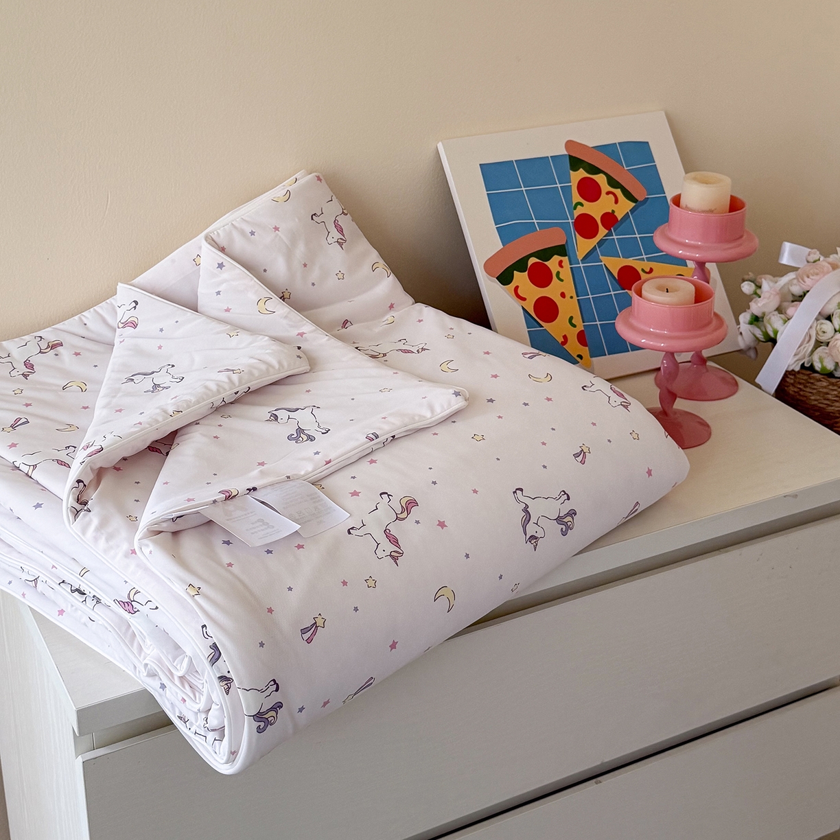 91家纺网 家纺一手货源 找家纺 金梦拉家纺 2026春夏新款锦氨凉感丝印花系列夏被空调被夏凉被 梦幻独角兽