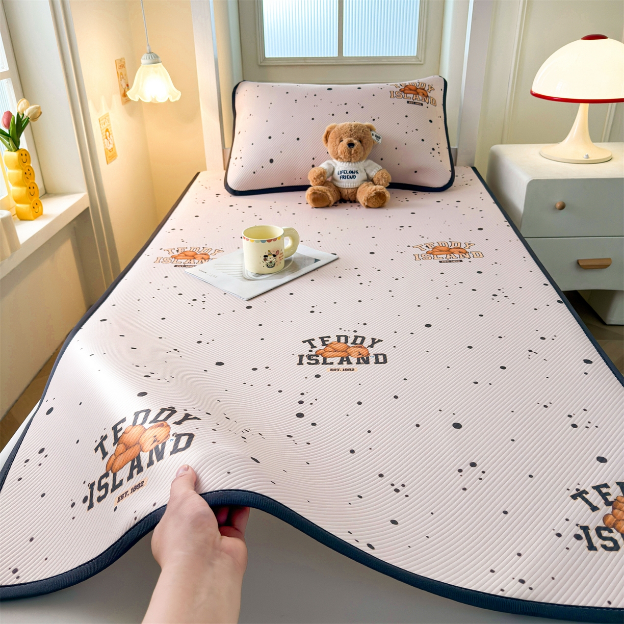 91家纺网 家纺一手货源 找家纺 （总）源舍家纺 2026新款泰迪爱兰系列（正版授权）A类三明治复合印花斜纹豆豆软凉席学生床