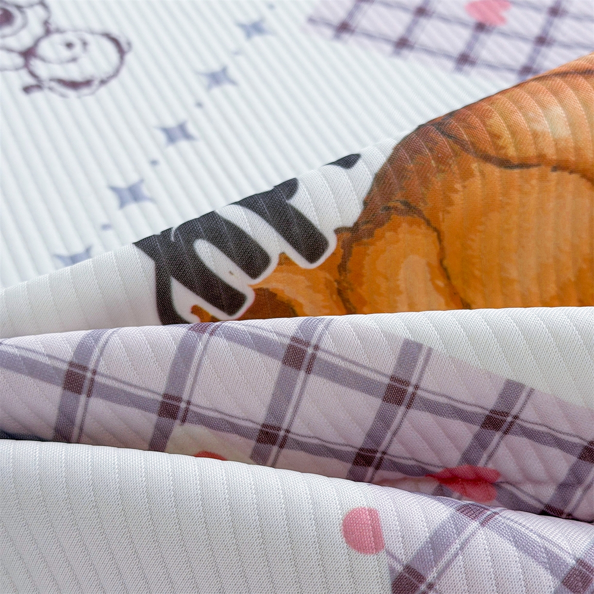 91家纺网 家纺一手货源 找家纺 （总）源舍家纺 2026新款泰迪爱兰系列（正版授权）A类三明治复合印花斜纹豆豆软凉席学生床