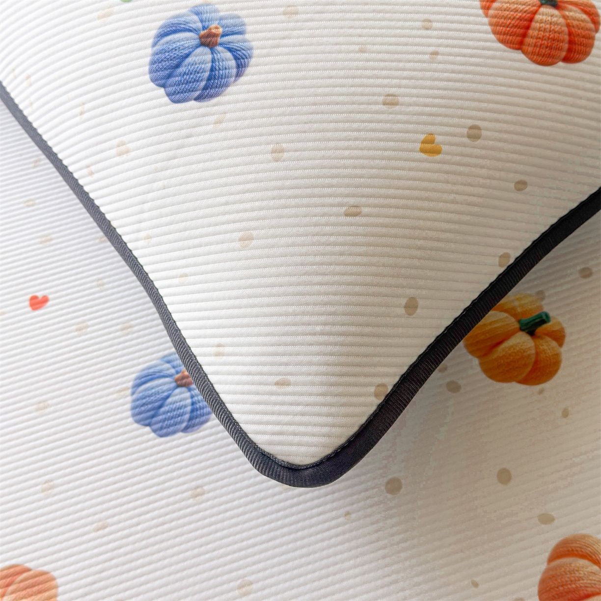 91家纺网 家纺一手货源 找家纺 源舍家纺 2026新款泰迪爱兰系列（正版授权）A类三明治复合印花斜纹豆豆软凉席学生床 泰迪南瓜仔