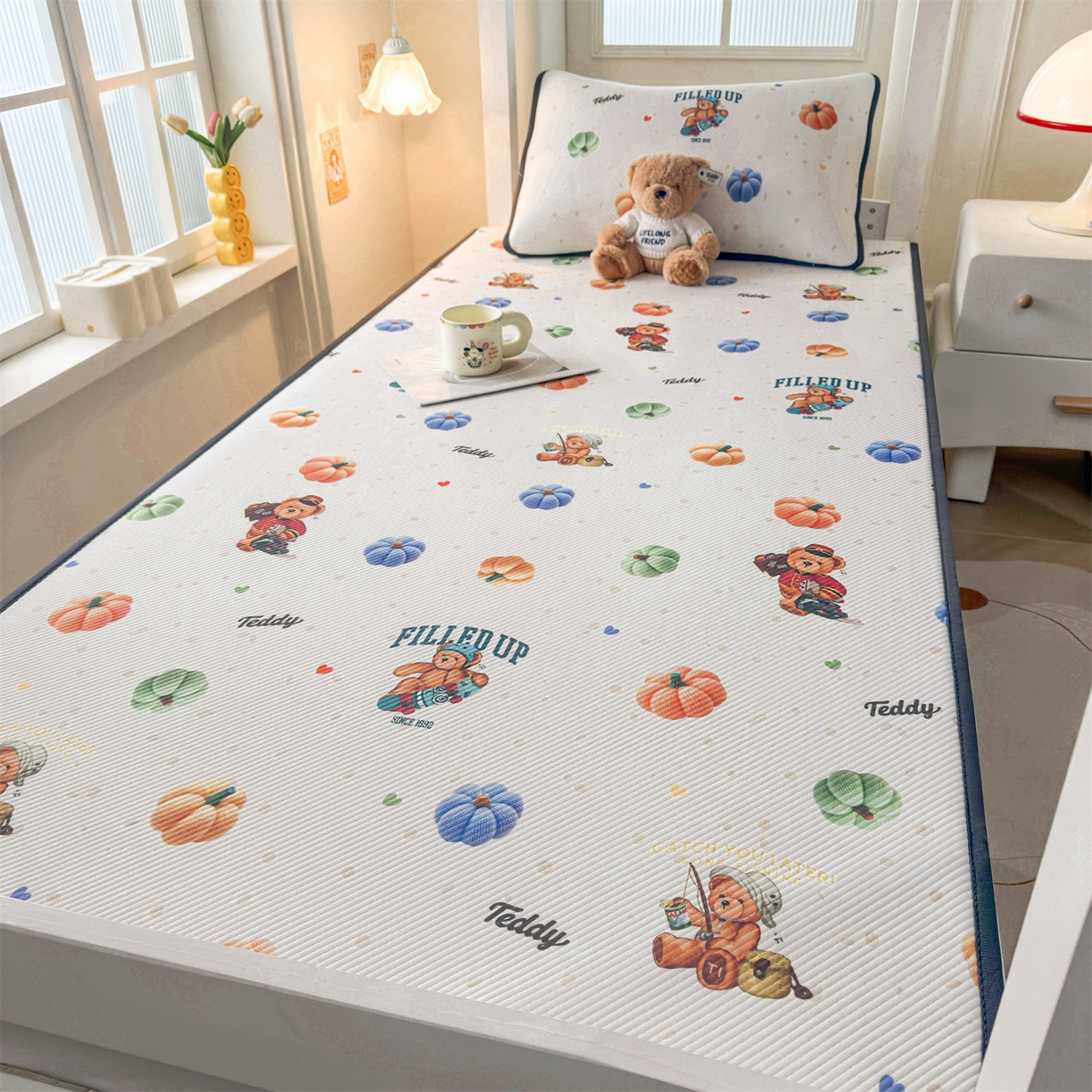 91家纺网 家纺一手货源 找家纺 源舍家纺 2026新款泰迪爱兰系列（正版授权）A类三明治复合印花斜纹豆豆软凉席学生床 泰迪南瓜仔