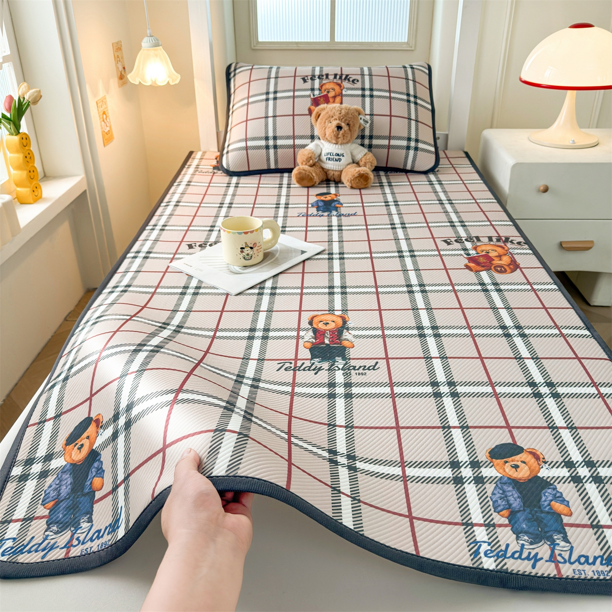 源舍家纺 2026新款泰迪爱兰系列（正版授权）A类三明治复合印花斜纹豆豆软凉席学生床 泰迪英伦