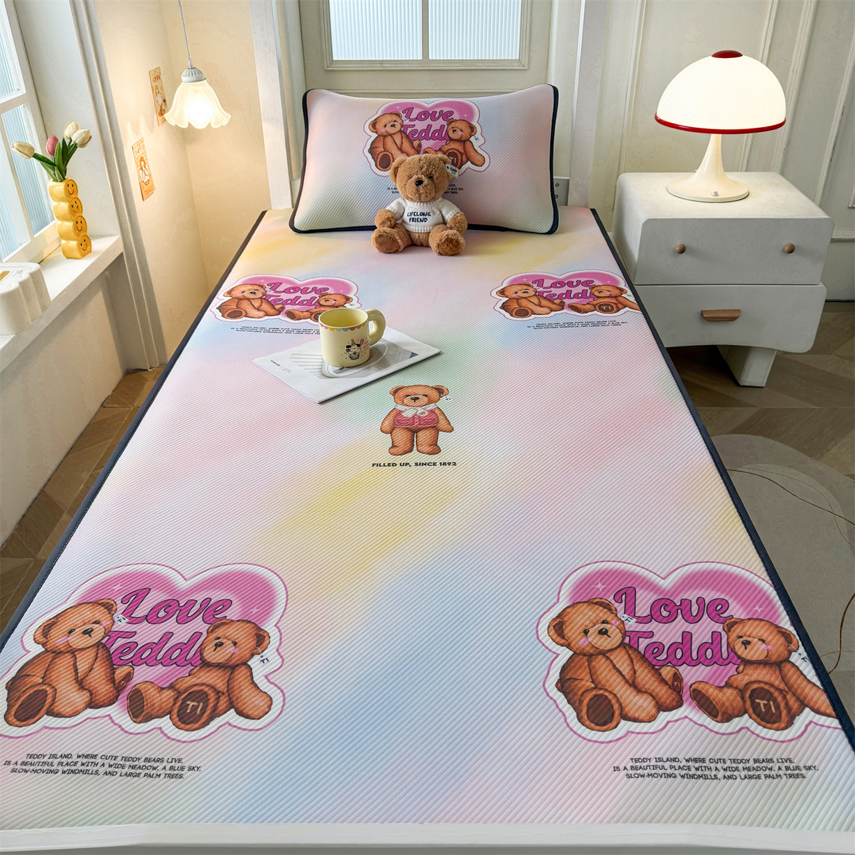 91家纺网 家纺一手货源 找家纺 源舍家纺 2026新款泰迪爱兰系列（正版授权）A类三明治复合印花斜纹豆豆软凉席学生床 泰迪炫彩