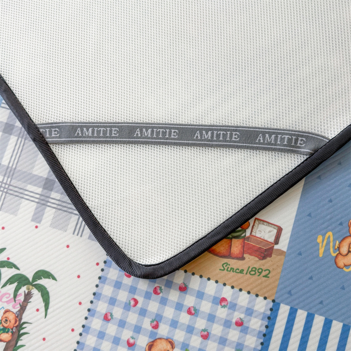 91家纺网 家纺一手货源 找家纺 源舍家纺 2026新款泰迪爱兰系列（正版授权）A类三明治复合印花斜纹豆豆软凉席学生床 泰迪区域