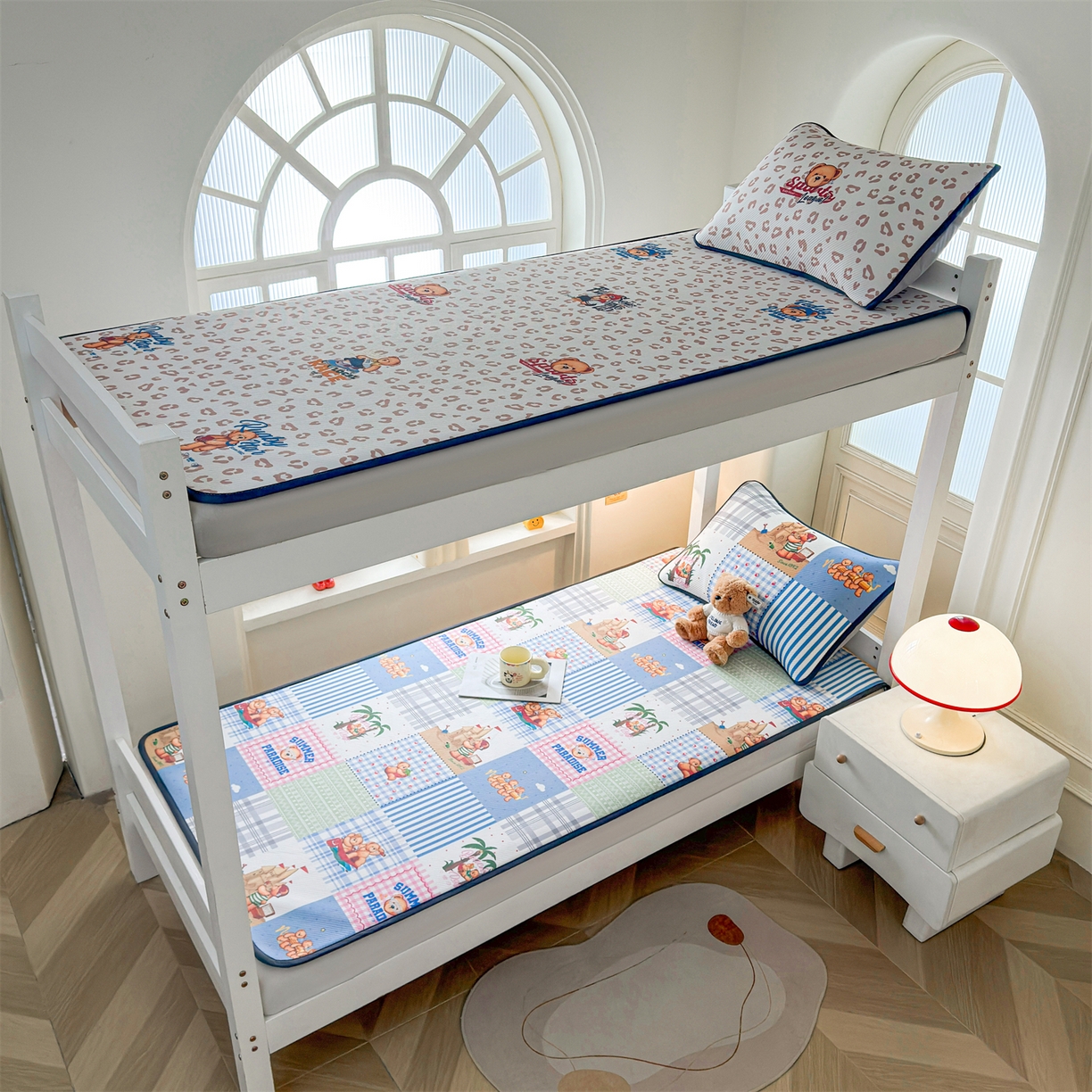 91家纺网 家纺一手货源 找家纺 源舍家纺 2026新款泰迪爱兰系列（正版授权）A类三明治复合印花斜纹豆豆软凉席学生床 泰迪区域