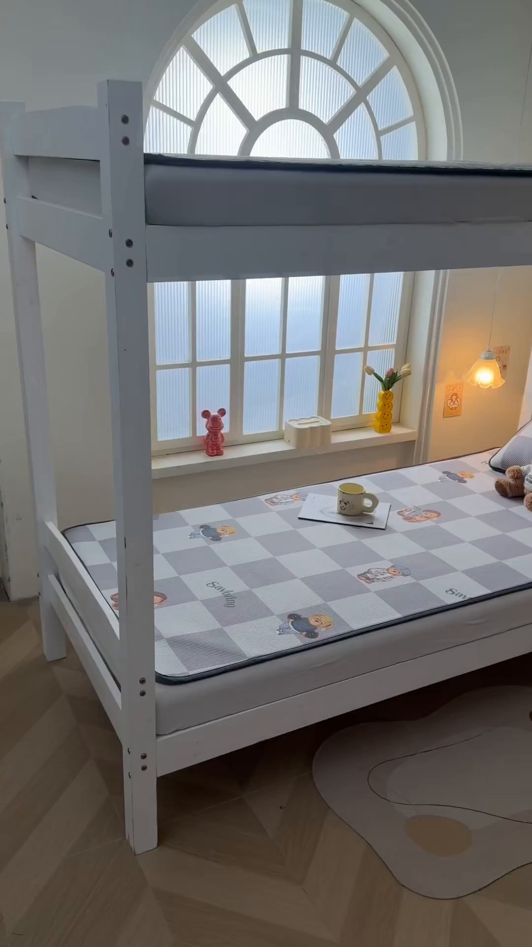 91家纺网 家纺一手货源 找家纺 源舍家纺 2026新款泰迪爱兰系列（正版授权）A类三明治复合印花斜纹豆豆软凉席学生床 泰迪灰格