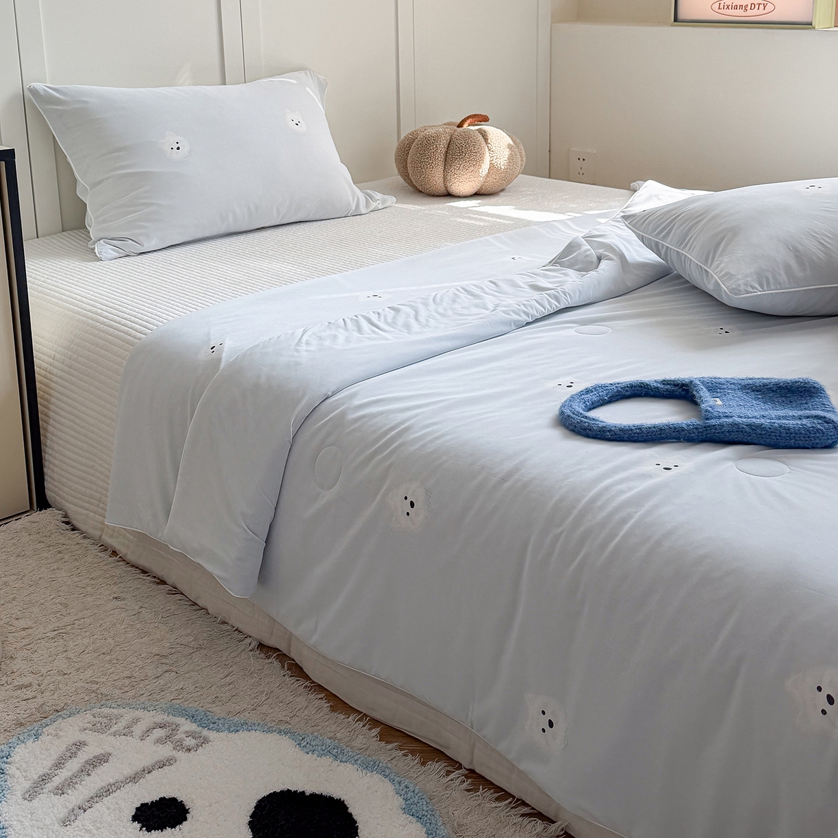 91家纺网 家纺一手货源 找家纺 金梦拉家纺 2026春夏新款锦氨凉感丝印花系列夏被空调被夏凉被 泡芙小狗