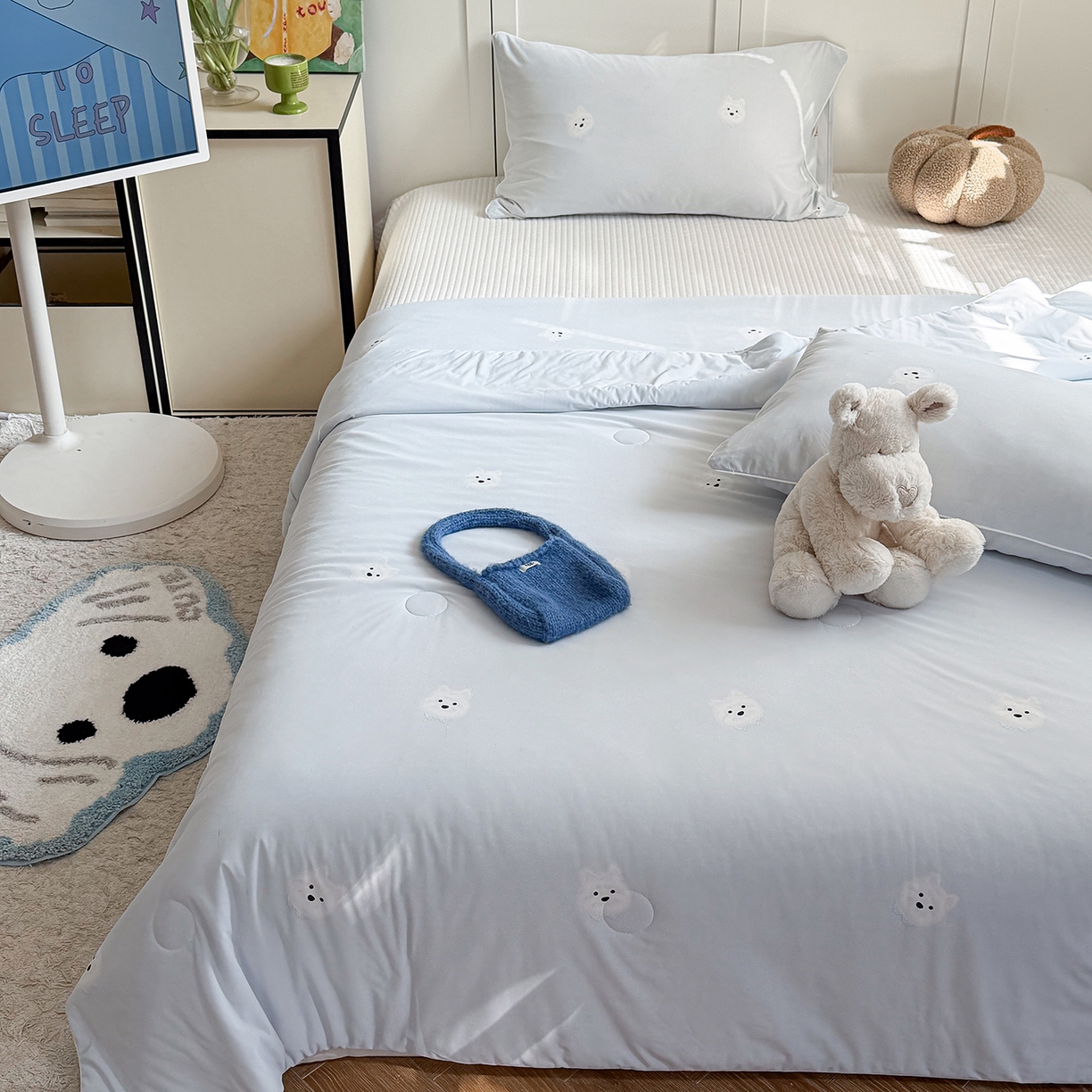 91家纺网 家纺一手货源 找家纺 金梦拉家纺 2026春夏新款锦氨凉感丝印花系列夏被空调被夏凉被 泡芙小狗