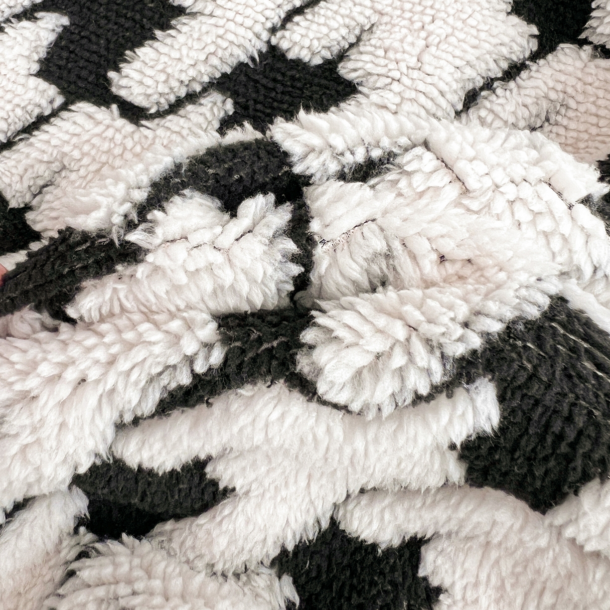 91家纺网 家纺一手货源 找家纺 （总）娜朵家纺 2026新款阳离子牛奶绒双层毛球复合毯