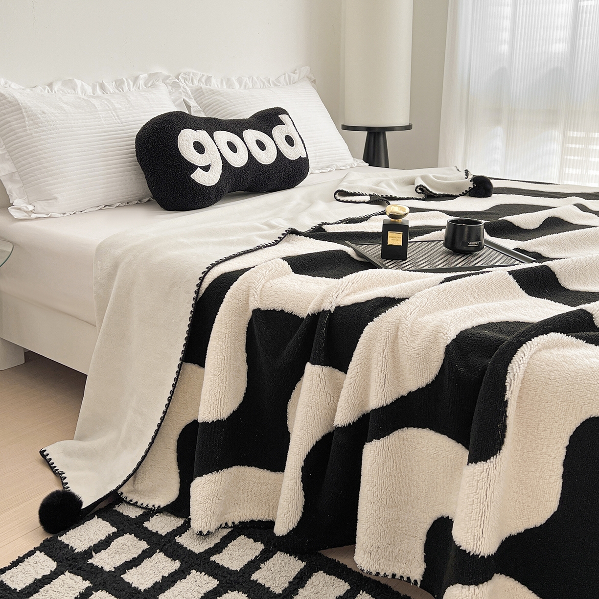 娜朵家纺 2026新款阳离子牛奶绒双层毛球复合毯 波浪