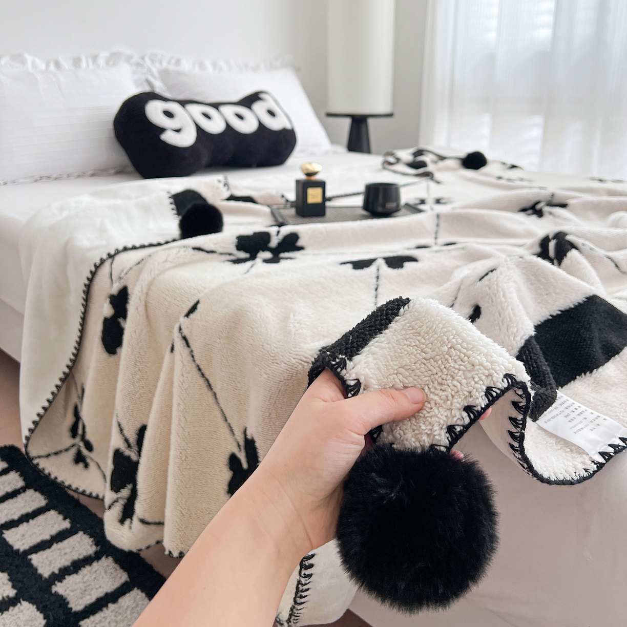 91家纺网 家纺一手货源 找家纺 娜朵家纺 2026新款阳离子牛奶绒双层毛球复合毯 齐花绽放