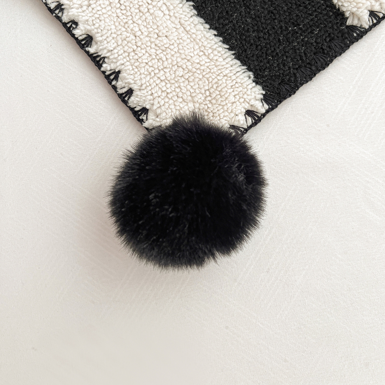 91家纺网 家纺一手货源 找家纺 娜朵家纺 2026新款阳离子牛奶绒双层毛球复合毯 齐花绽放