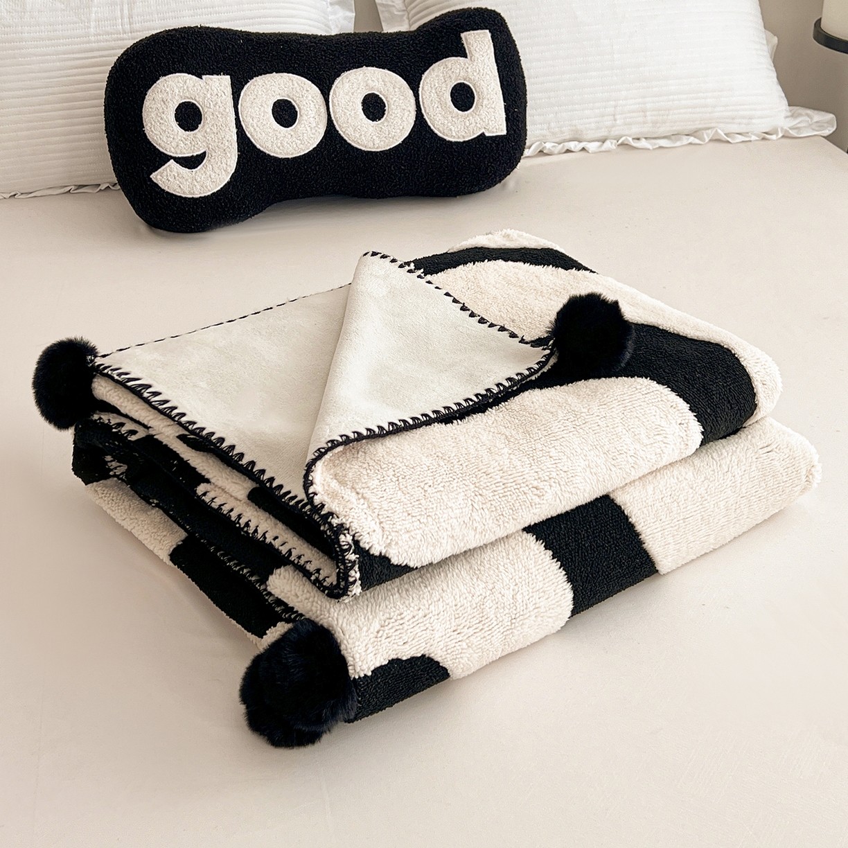 91家纺网 家纺一手货源 找家纺 娜朵家纺 2026新款阳离子牛奶绒双层毛球复合毯 波浪