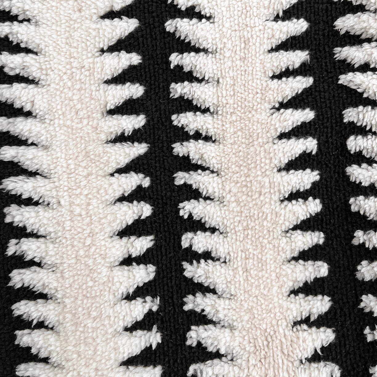 91家纺网 家纺一手货源 找家纺 娜朵家纺 2026新款阳离子牛奶绒双层毛球复合毯 步步高升