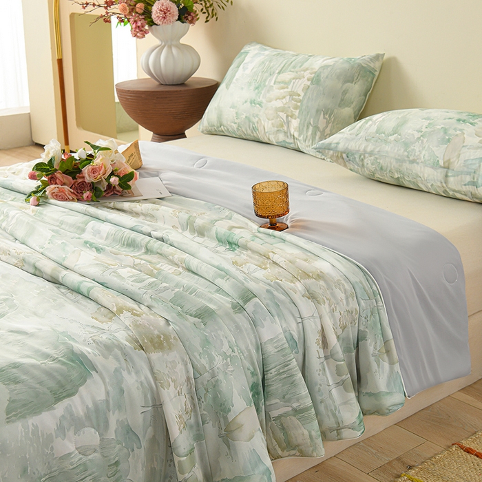 91家纺网 家纺一手货源 找家纺 曼尼 2026新款印花凉感丝夏被夏凉被 烂漫