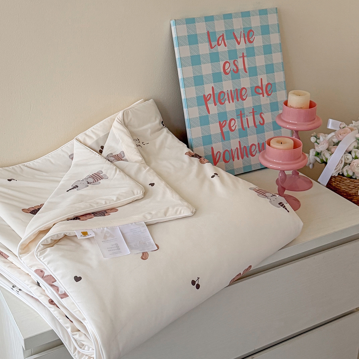 91家纺网 家纺一手货源 找家纺 金梦拉家纺 2026春夏新款锦氨凉感丝印花系列夏被空调被夏凉被 森林舞会