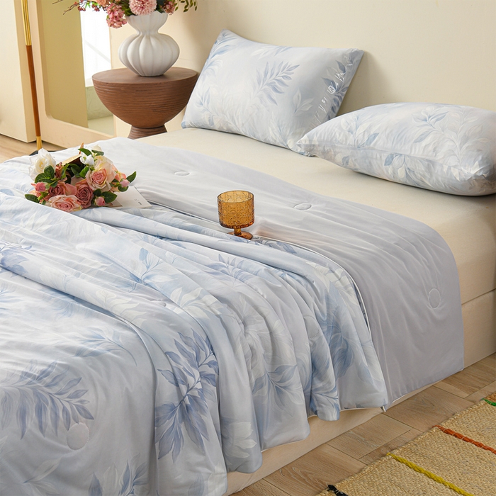 91家纺网 家纺一手货源 找家纺 曼尼 2026新款印花凉感丝夏被夏凉被 浅月