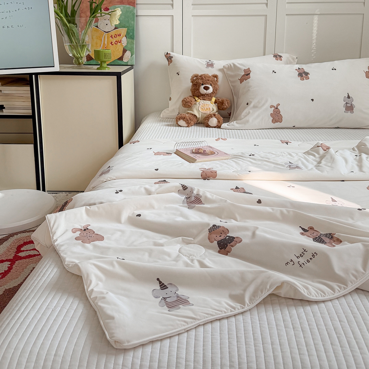 91家纺网 家纺一手货源 找家纺 金梦拉家纺 2026春夏新款锦氨凉感丝印花系列夏被空调被夏凉被 森林舞会