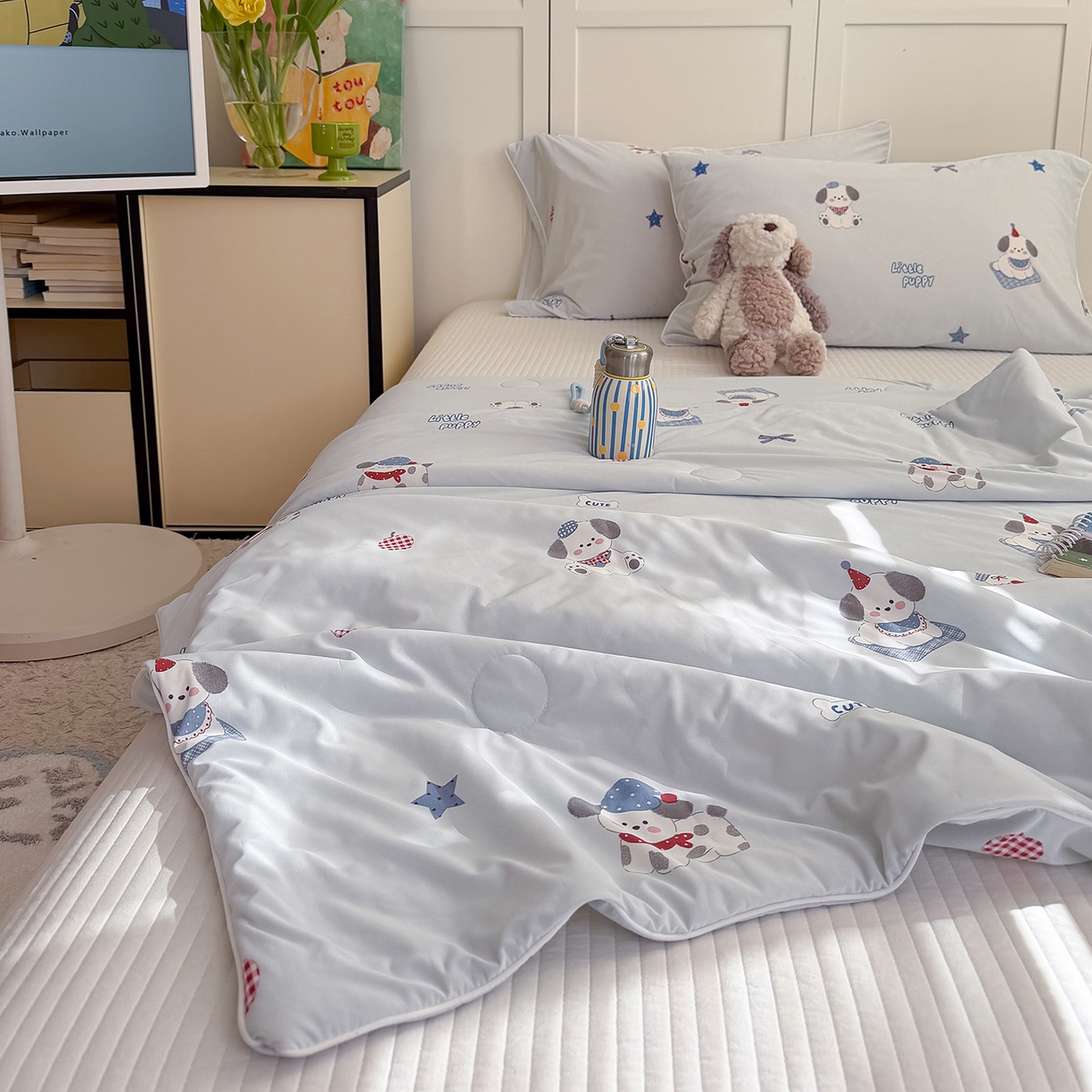 91家纺网 家纺一手货源 找家纺 金梦拉家纺 2026春夏新款锦氨凉感丝印花系列夏被空调被夏凉被 顽皮小宠