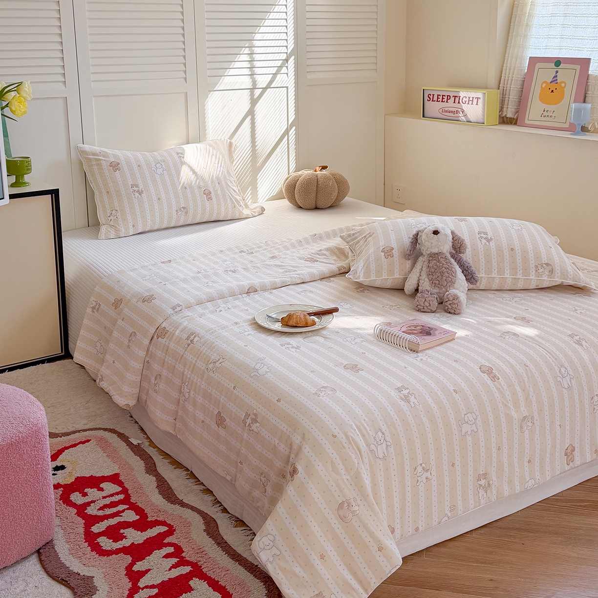 91家纺网 家纺一手货源 找家纺 金梦拉家纺 2026春夏新款锦氨凉感丝印花系列夏被空调被夏凉被 线条狗