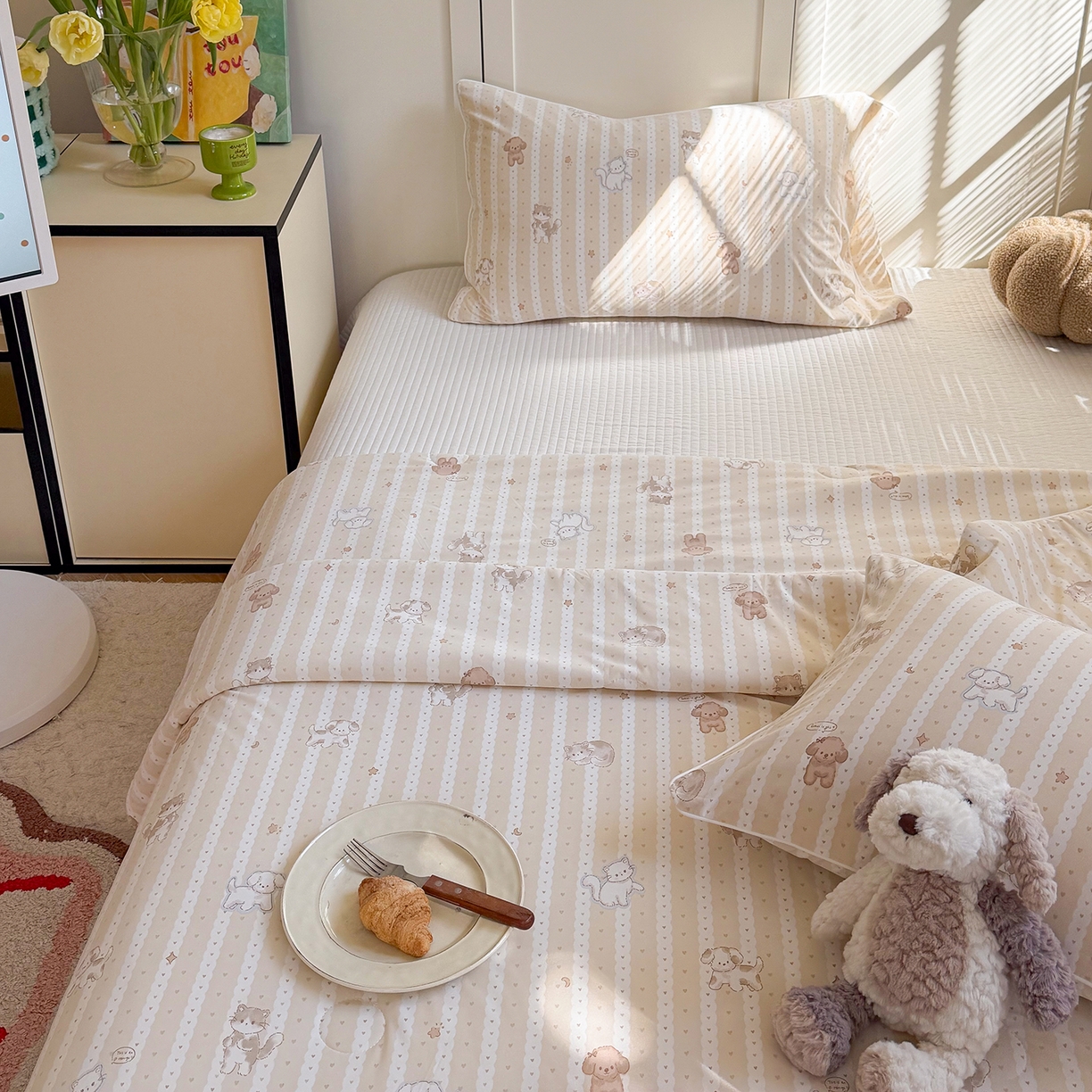 91家纺网 家纺一手货源 找家纺 金梦拉家纺 2026春夏新款锦氨凉感丝印花系列夏被空调被夏凉被 线条狗