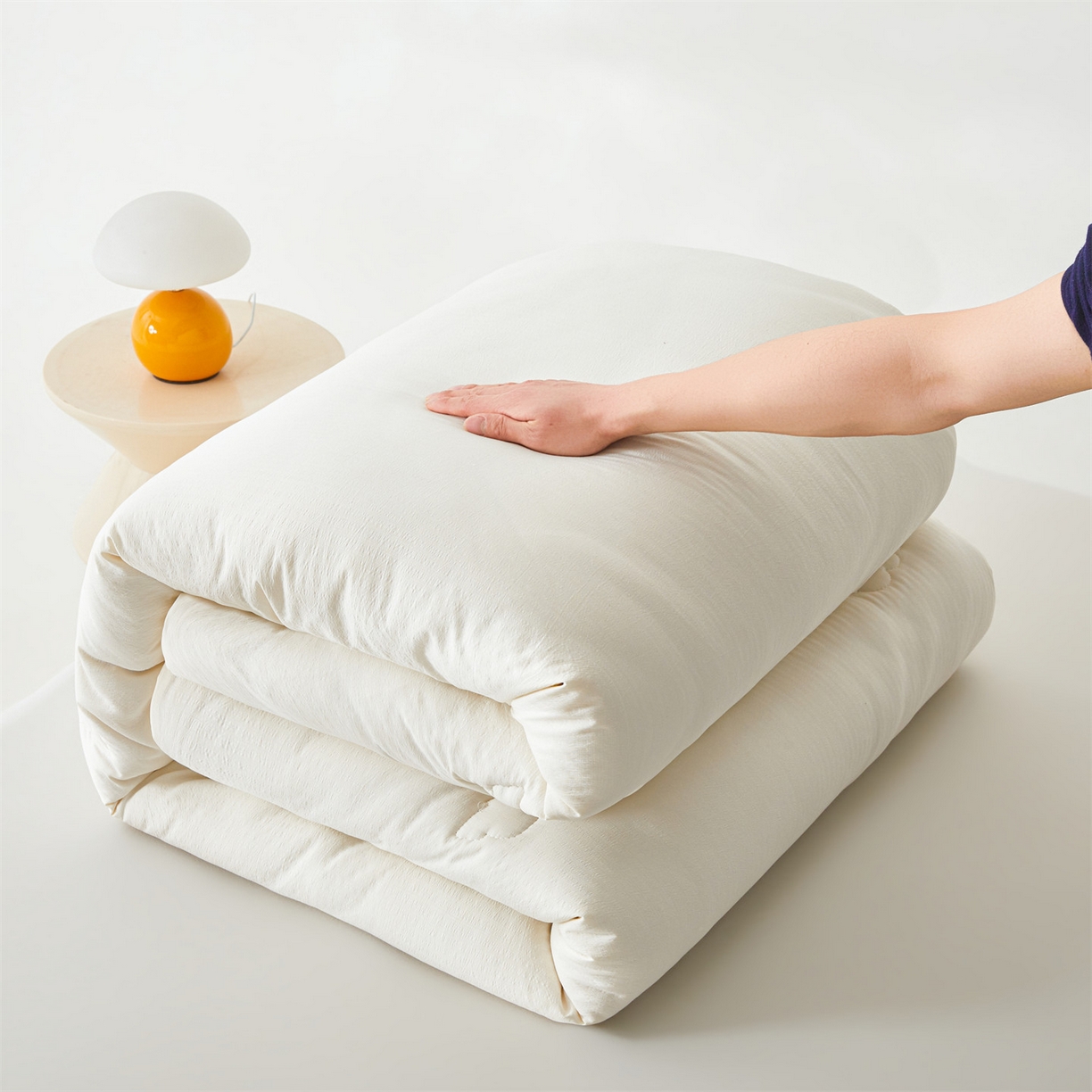 91家纺网 家纺一手货源 找家纺 眠势力 2026春夏新款皱皱纱四季被超软云朵被子春秋被芯夏凉被可机洗 云朵被-白