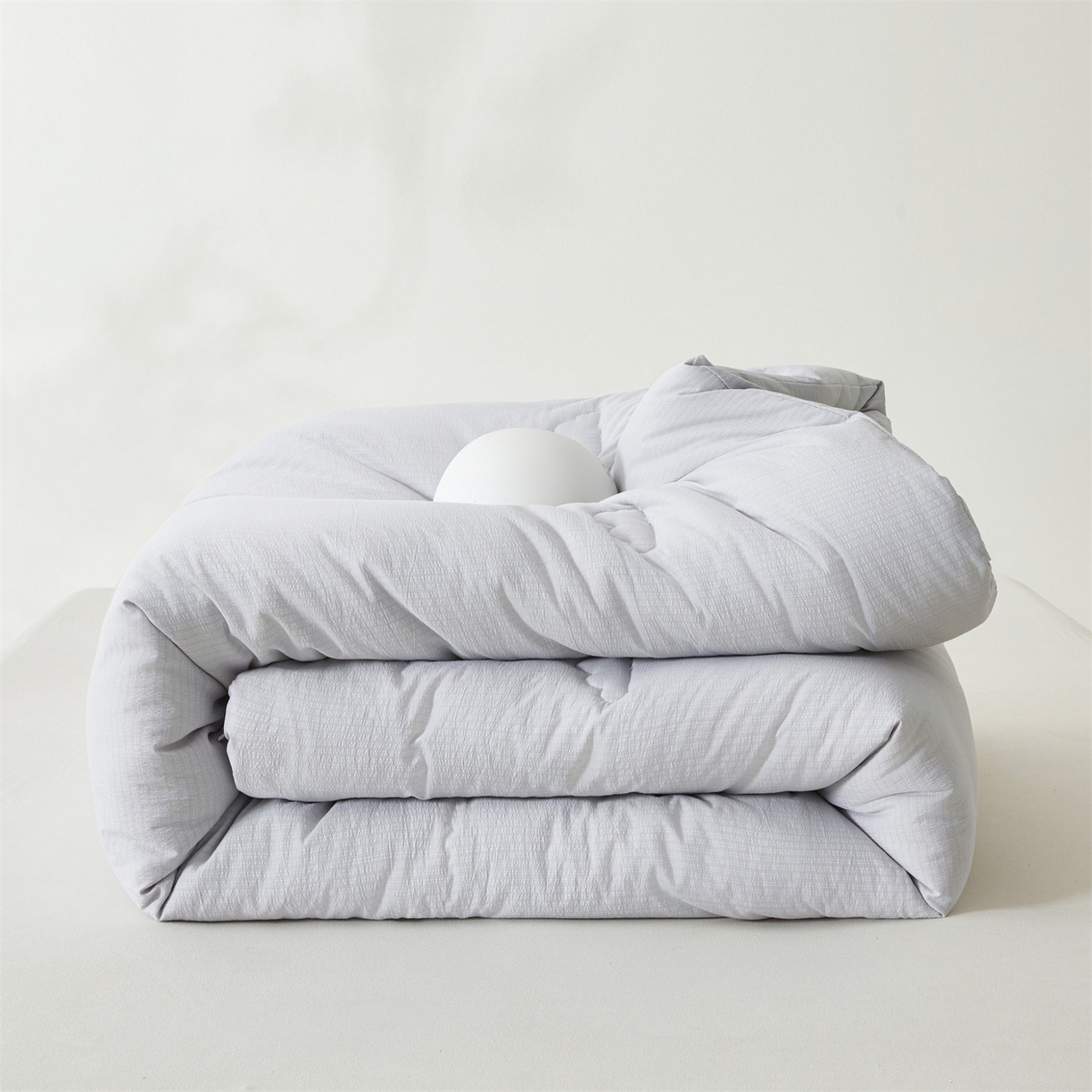 91家纺网 家纺一手货源 找家纺 眠势力 2026春夏新款皱皱纱四季被超软云朵被子春秋被芯夏凉被可机洗 云朵被-灰