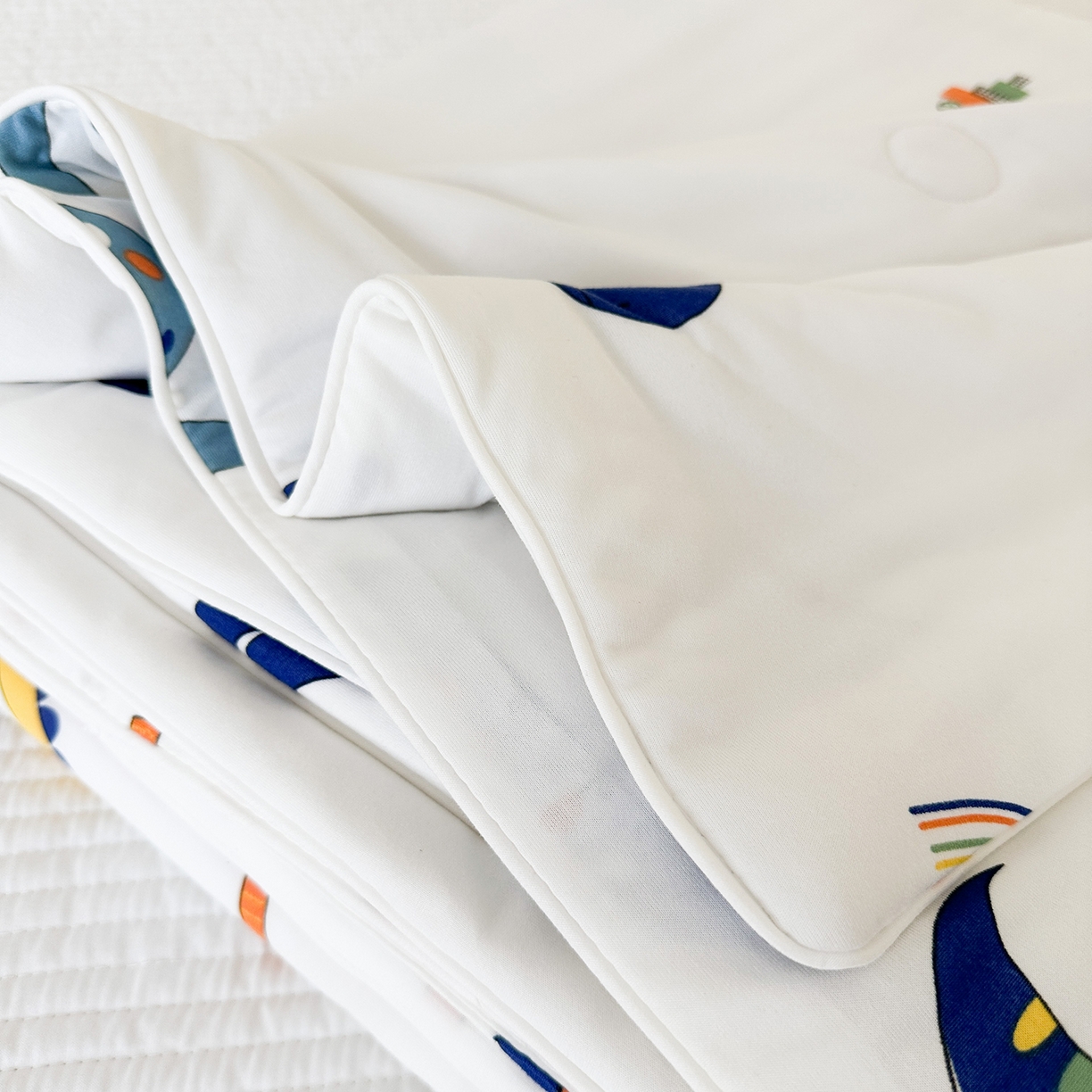 91家纺网 家纺一手货源 找家纺 尚品本色 2026年新款小清新针织棉夏被空调被 小恐龙