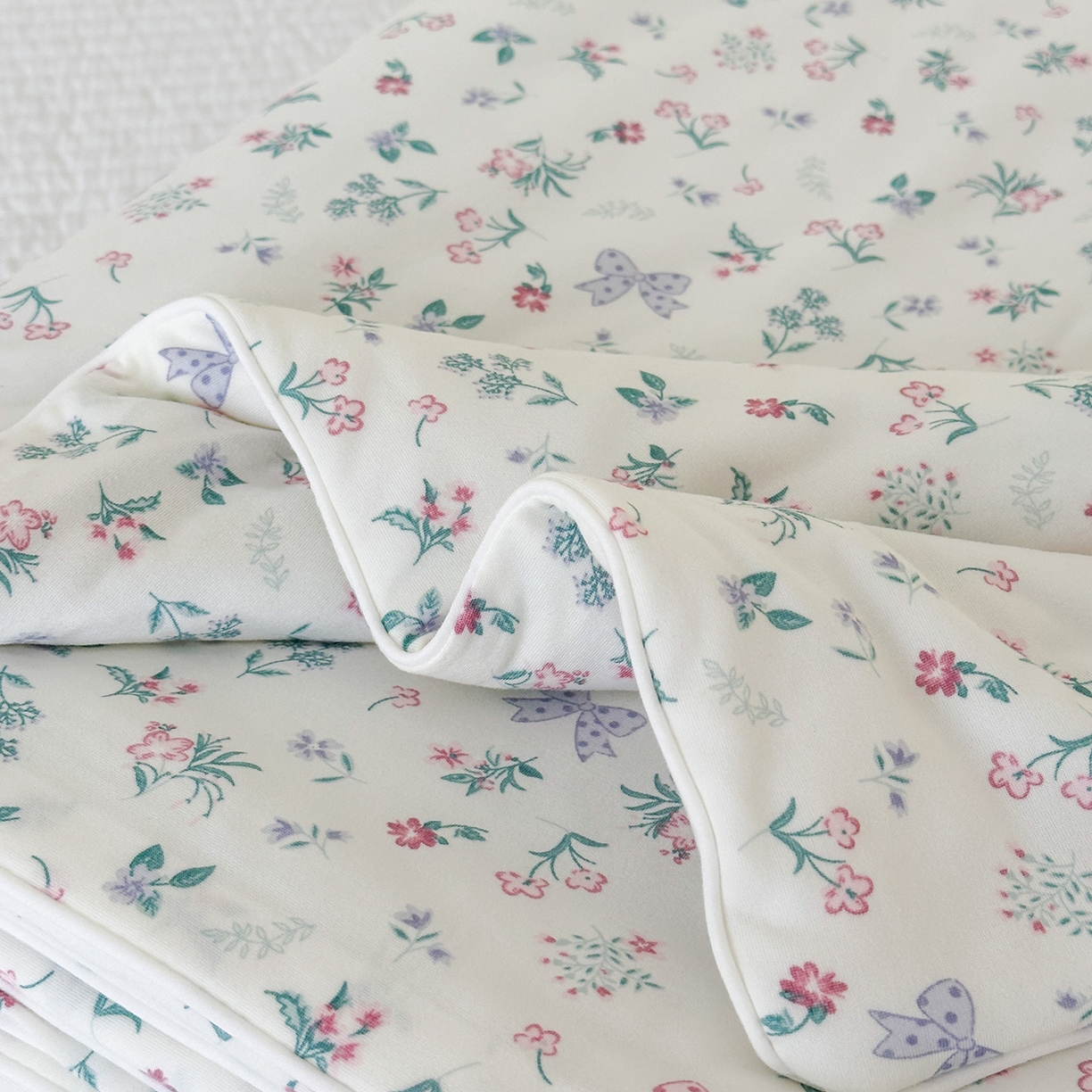 91家纺网 家纺一手货源 找家纺 尚品本色 2026年新款小清新针织棉夏被空调被 春风里