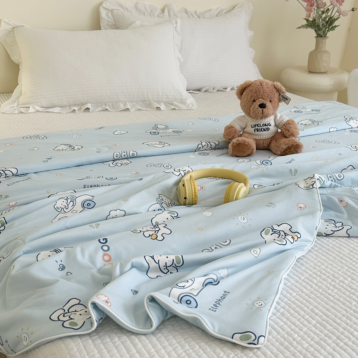 91家纺网 家纺一手货源 找家纺 尚品本色 2026年新款小清新针织棉夏被空调被 蓝色小象