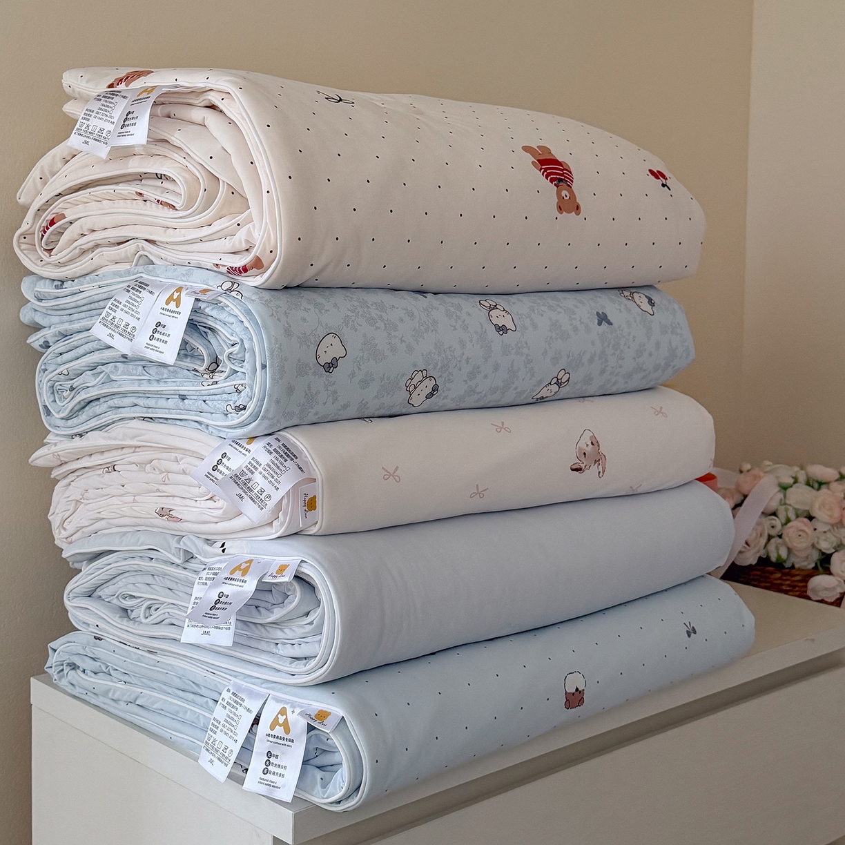 91家纺网 家纺一手货源 找家纺 金梦拉家纺 2026春夏新款锦氨凉感丝印花系列夏被空调被夏凉被 组合图仅供参考不可下单