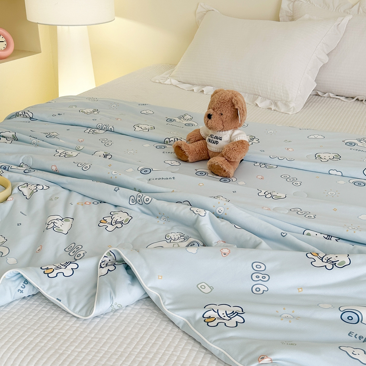 91家纺网 家纺一手货源 找家纺 尚品本色 2026年新款小清新针织棉夏被空调被 蓝色小象