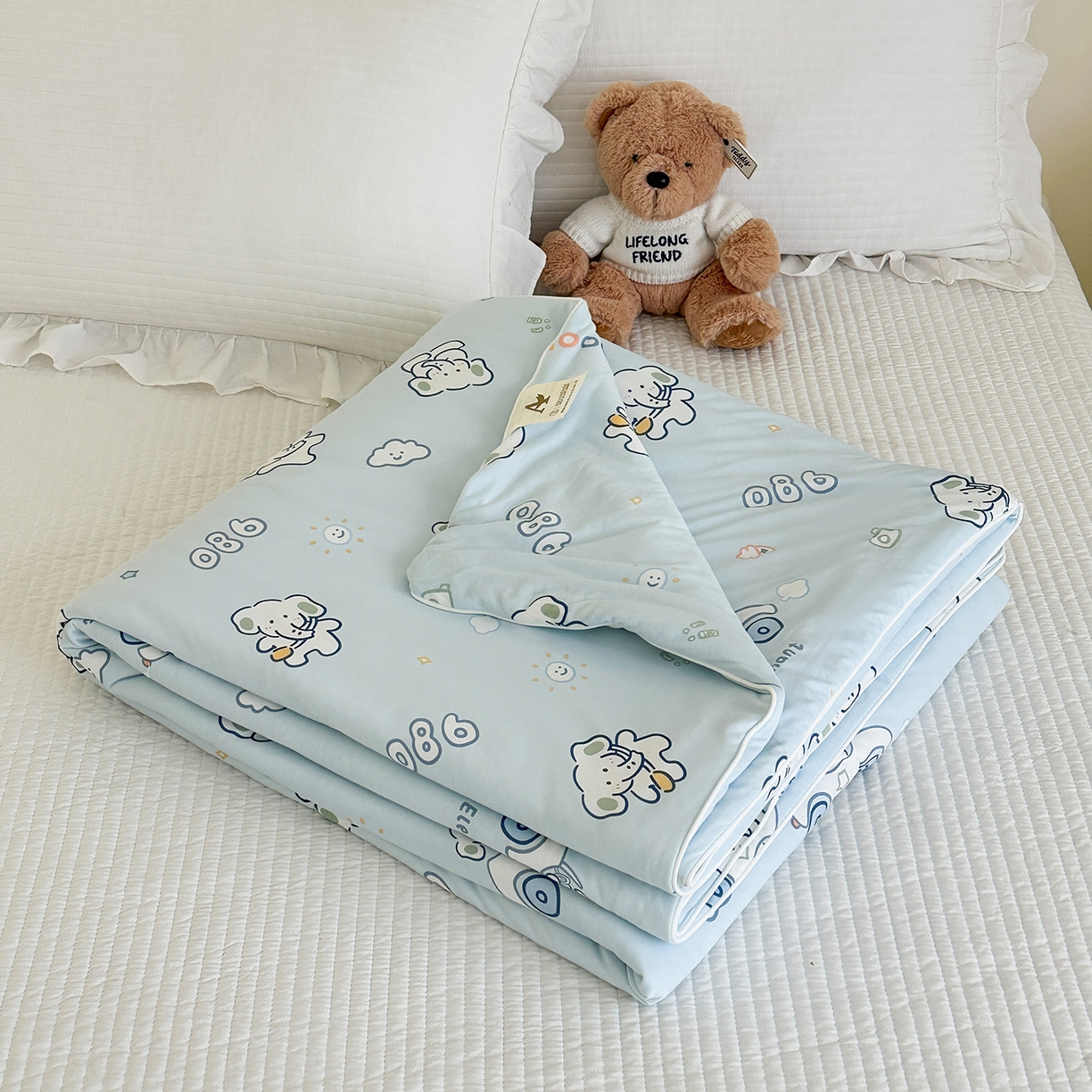 91家纺网 家纺一手货源 找家纺 尚品本色 2026年新款小清新针织棉夏被空调被 蓝色小象