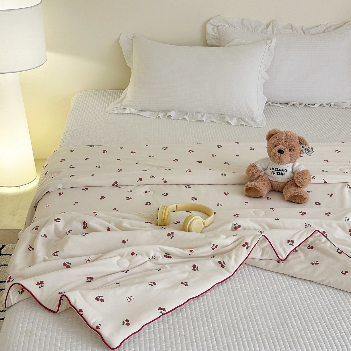 91家纺网 家纺一手货源 找家纺 尚品本色 2026年新款小清新针织棉夏被空调被 小樱桃