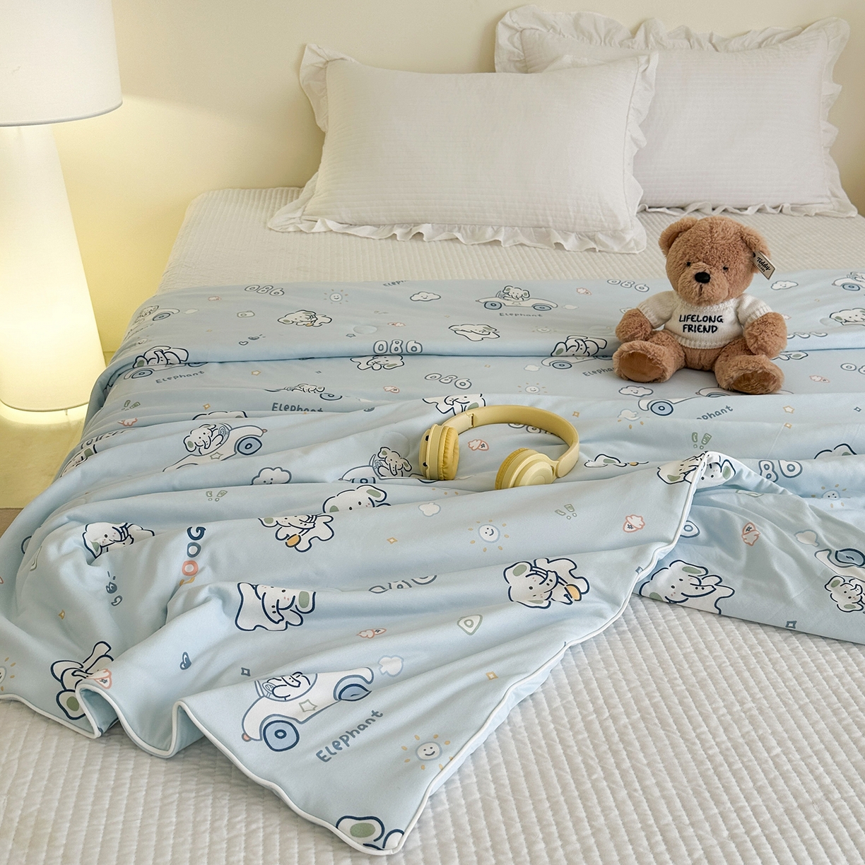 91家纺网 家纺一手货源 找家纺 尚品本色 2026年新款小清新针织棉夏被空调被 蓝色小象