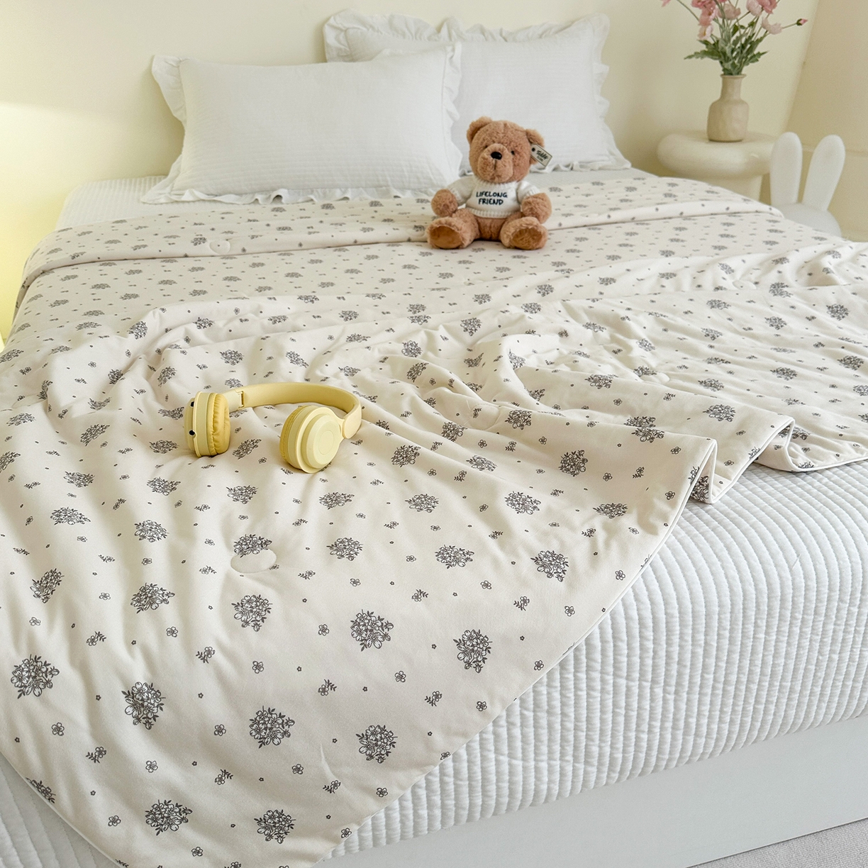 91家纺网 家纺一手货源 找家纺 尚品本色 2026年新款小清新针织棉夏被空调被 陌上花开