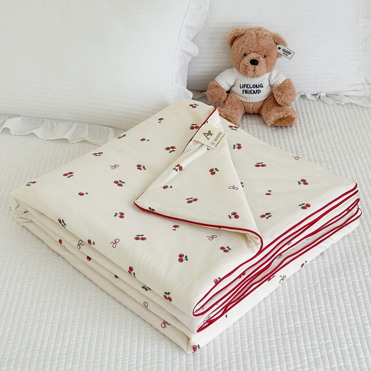 91家纺网 家纺一手货源 找家纺 尚品本色 2026年新款小清新针织棉夏被空调被 小樱桃