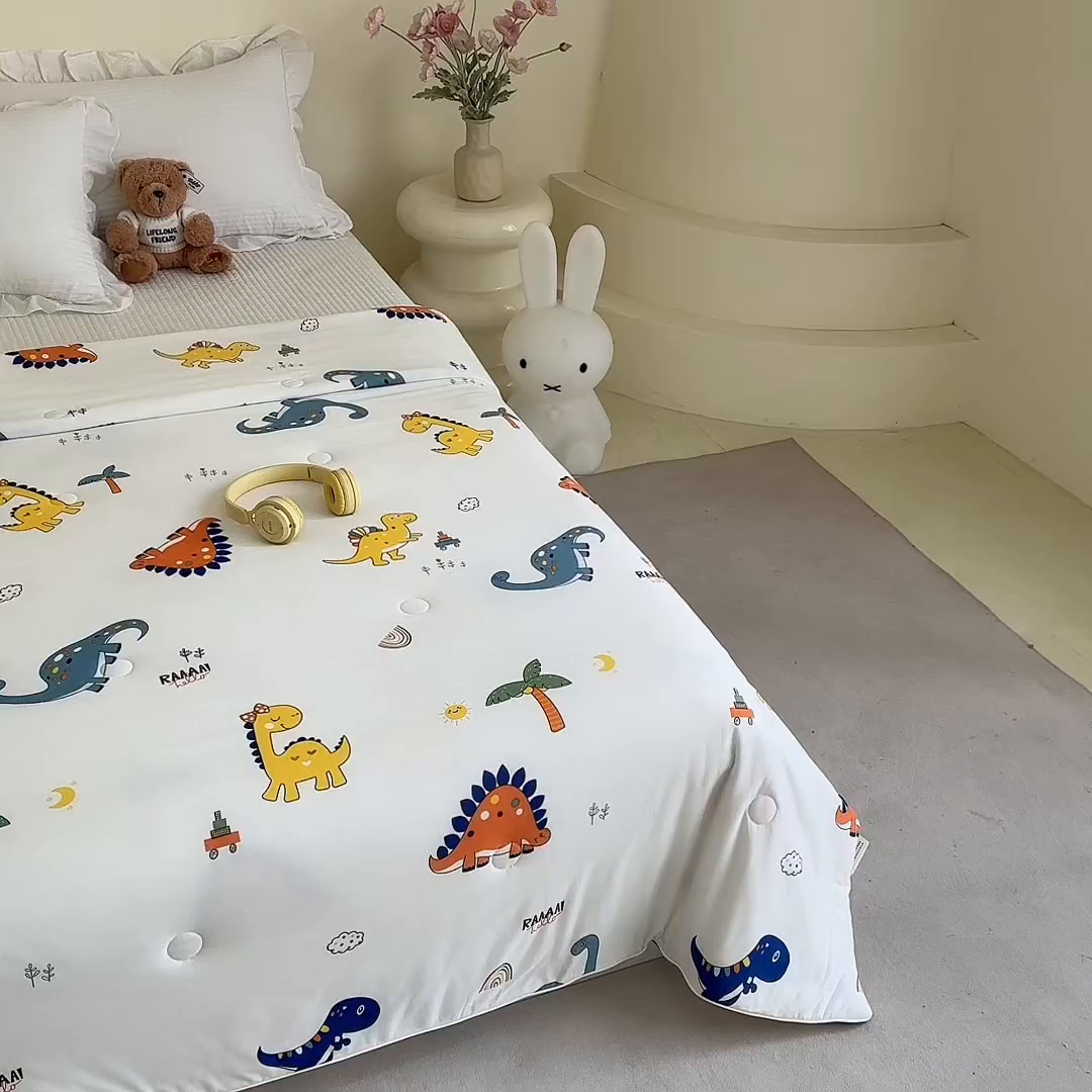 91家纺网 家纺一手货源 找家纺 尚品本色 2026年新款小清新针织棉夏被空调被 小恐龙