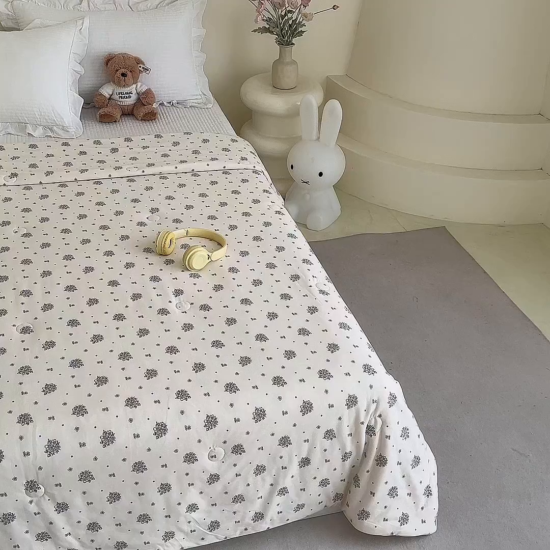 91家纺网 家纺一手货源 找家纺 尚品本色 2026年新款小清新针织棉夏被空调被 陌上花开