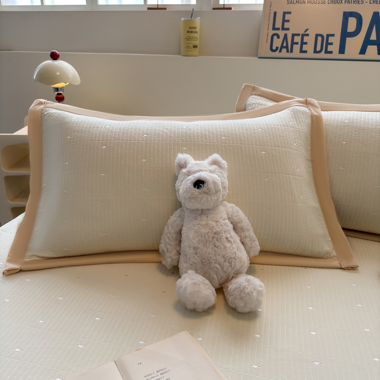 91家纺网 家纺一手货源 找家纺 懒猫家纺 2026新款满天星绗绣莫兰迪色系床席床笠款凉席 香草布蕾-床席款