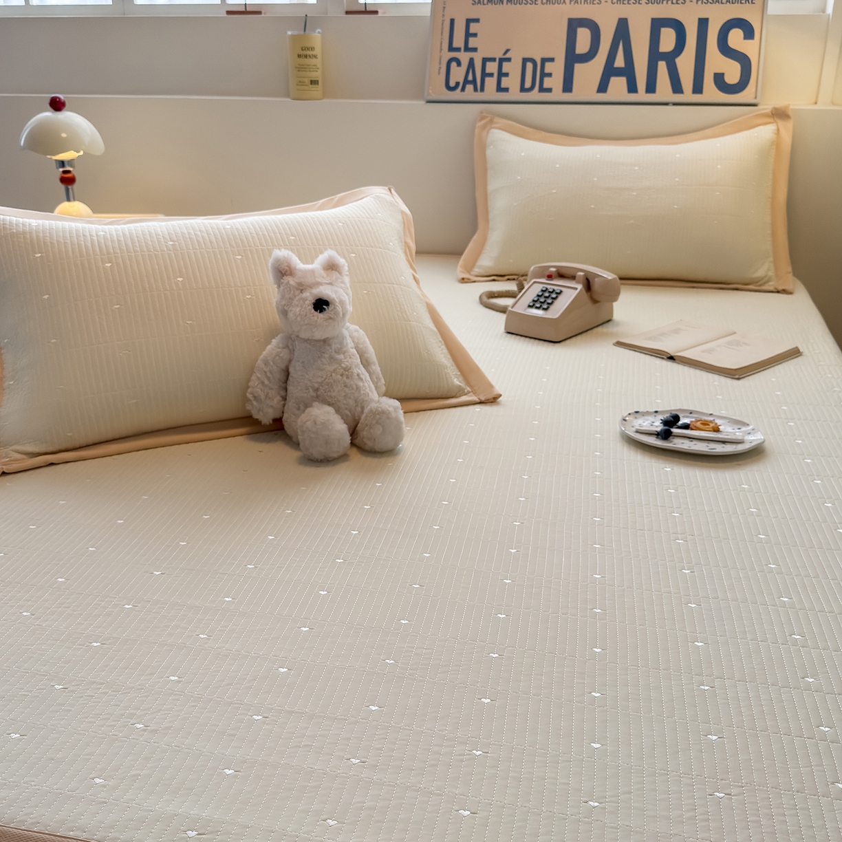 91家纺网 家纺一手货源 找家纺 懒猫家纺 2026新款满天星绗绣莫兰迪色系床席床笠款凉席 香草布蕾-床席款