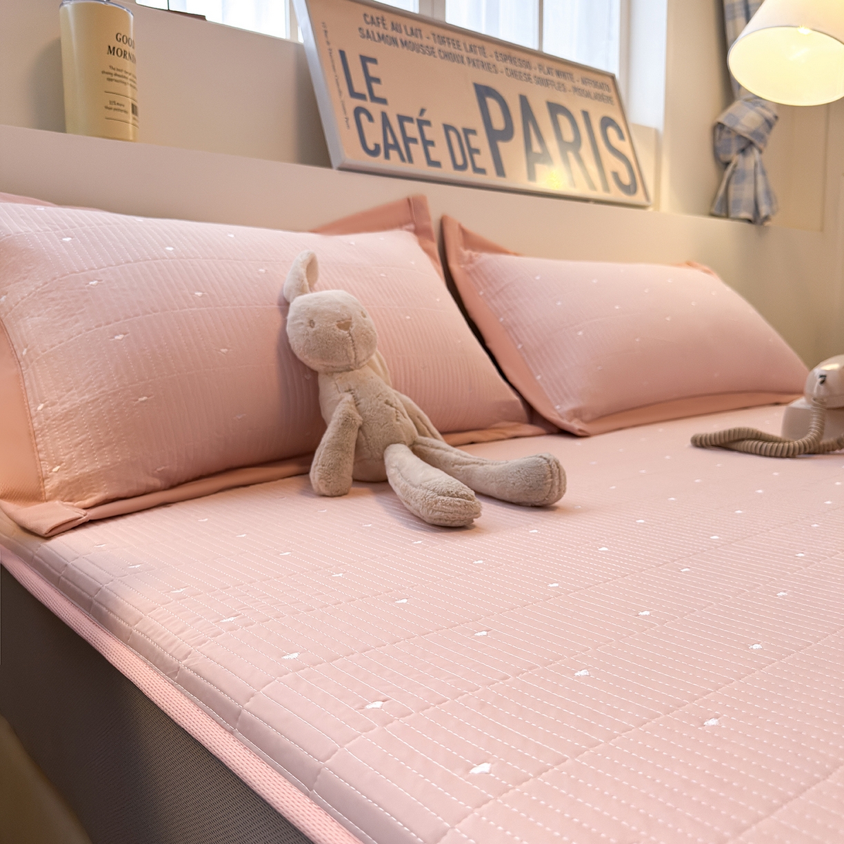 91家纺网 家纺一手货源 找家纺 懒猫家纺 2026新款满天星绗绣莫兰迪色系床席床笠款凉席 白桃乌龙-床笠款