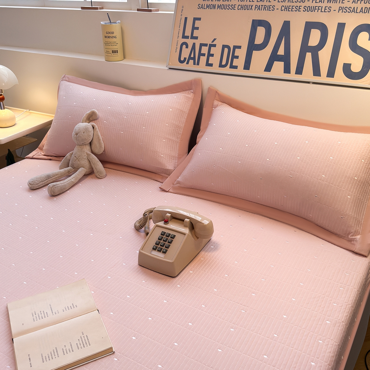 91家纺网 家纺一手货源 找家纺 懒猫家纺 2026新款满天星绗绣莫兰迪色系床席床笠款凉席 白桃乌龙-床笠款