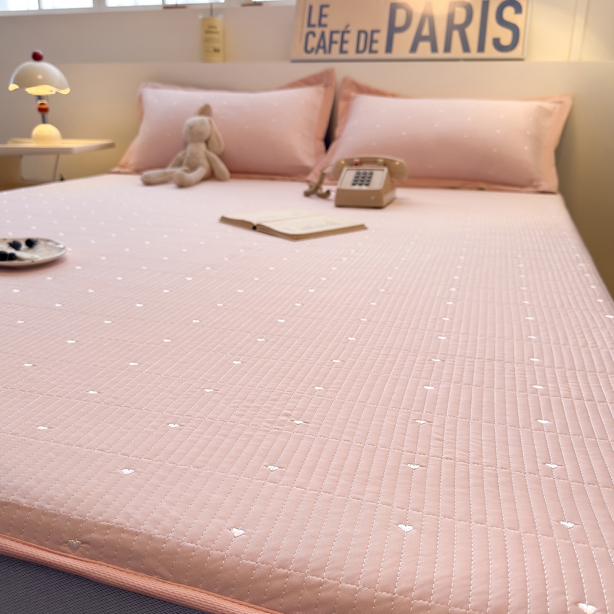 91家纺网 家纺一手货源 找家纺 懒猫家纺 2026新款满天星绗绣莫兰迪色系床席床笠款凉席 白桃乌龙-床笠款