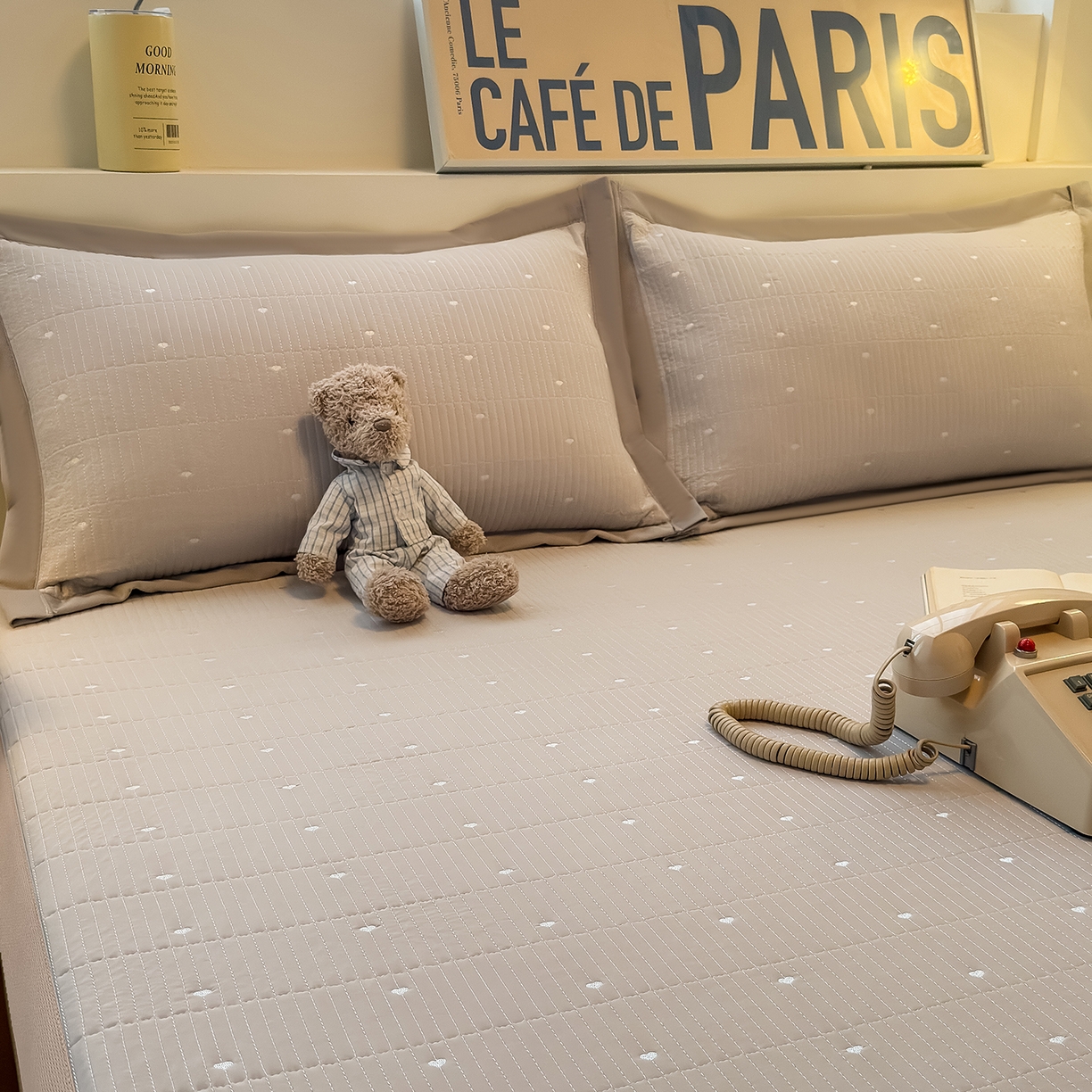 91家纺网 家纺一手货源 找家纺 懒猫家纺 2026新款满天星绗绣莫兰迪色系床席床笠款凉席 椰子灰-床席款