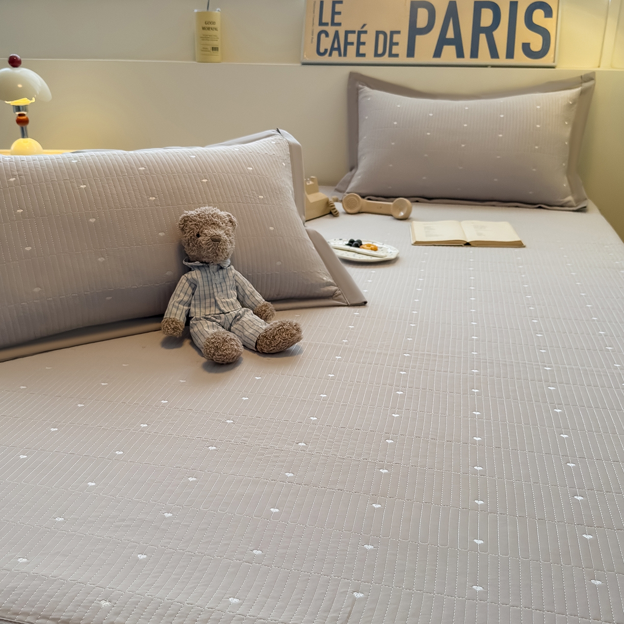 91家纺网 家纺一手货源 找家纺 懒猫家纺 2026新款满天星绗绣莫兰迪色系床席床笠款凉席 椰子灰-床席款